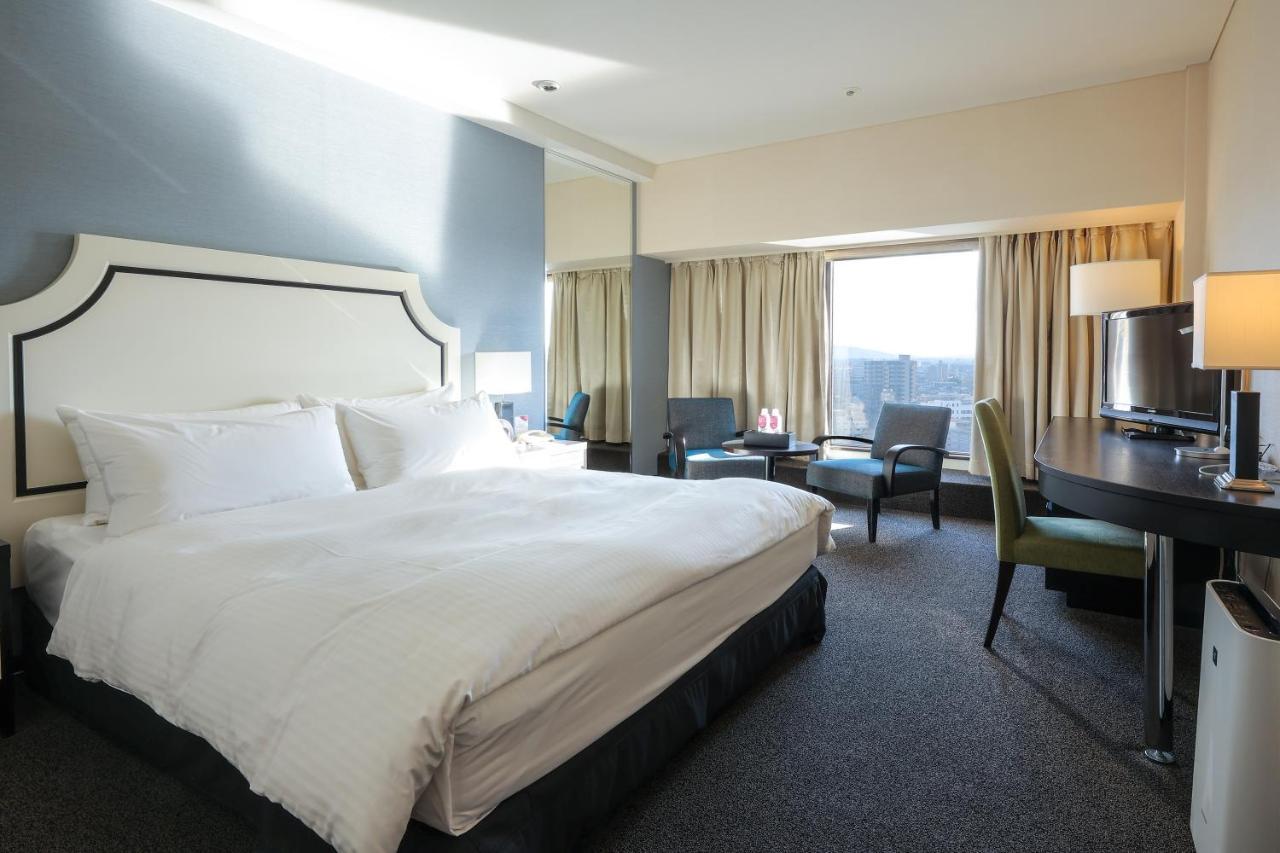 เอเอ็นเอ คราวน์ พลาซา คุมะโมะโตะ นิว สกาย Hotel คุมาโมโตะ ภายนอก รูปภาพ